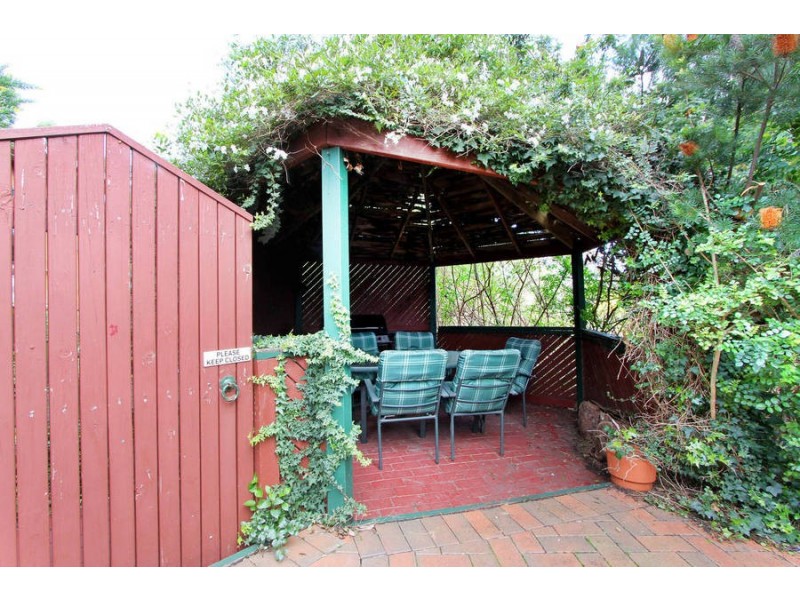 18 Sylvan Drive, Rosebud VIC 3939