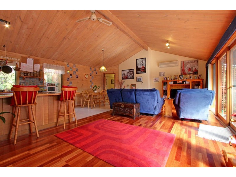 18 Sylvan Drive, Rosebud VIC 3939