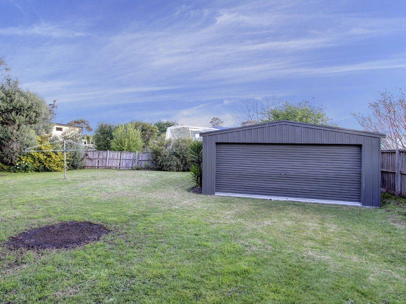 6 Berry Court, Safety Beach VIC 3936