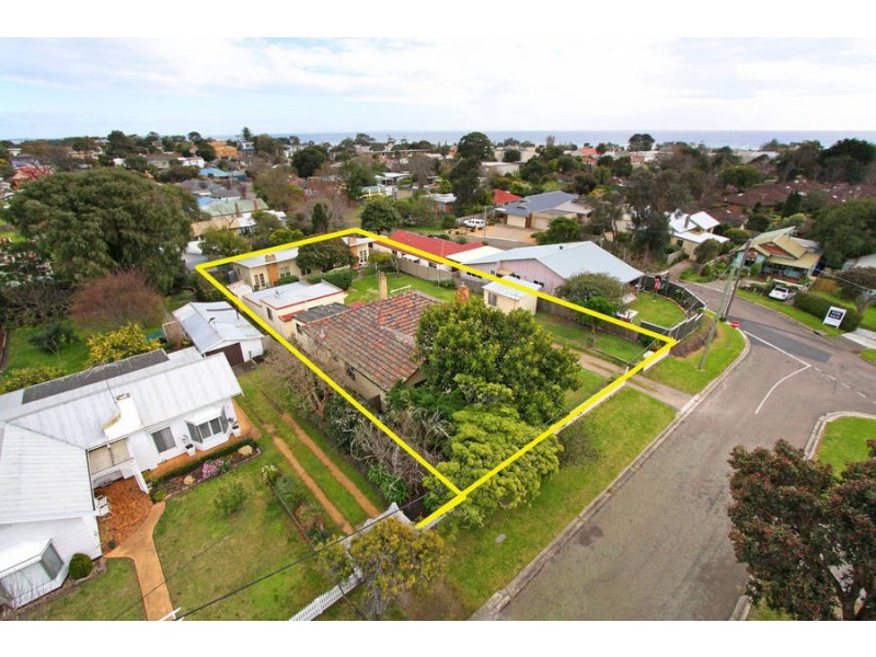 4-6 Foam Street, Rosebud VIC 3939