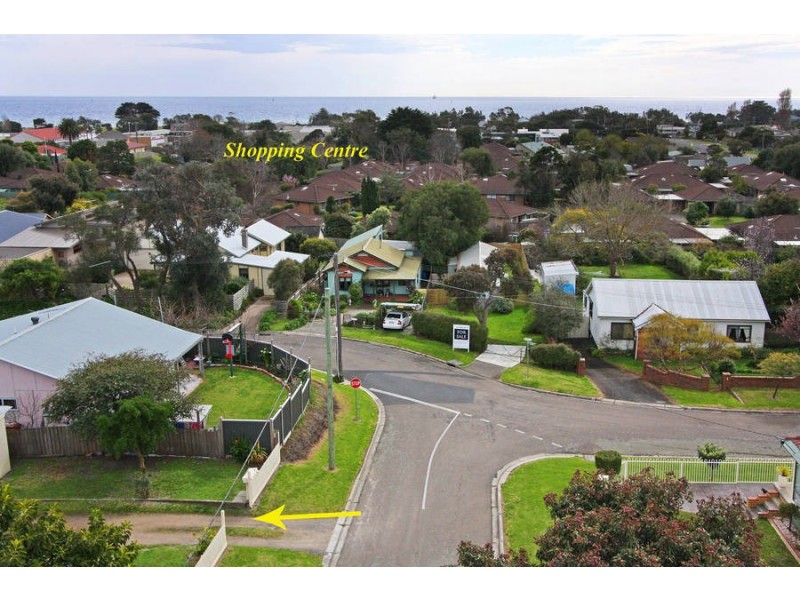 4-6 Foam Street, Rosebud VIC 3939