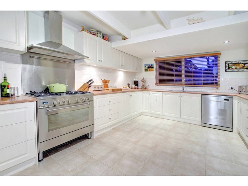 79 Pasadena Street, Rye VIC 3941