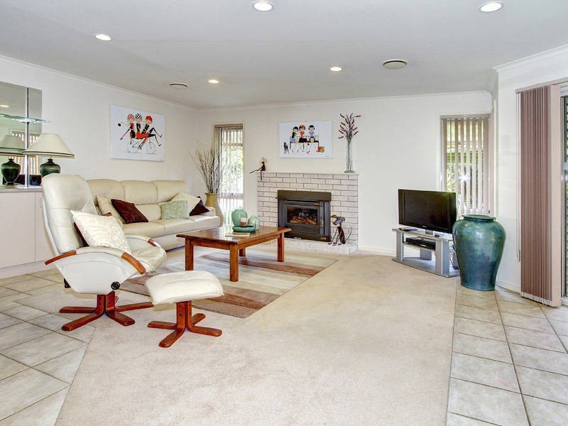 18 Lake View Lane, Safety Beach VIC 3936