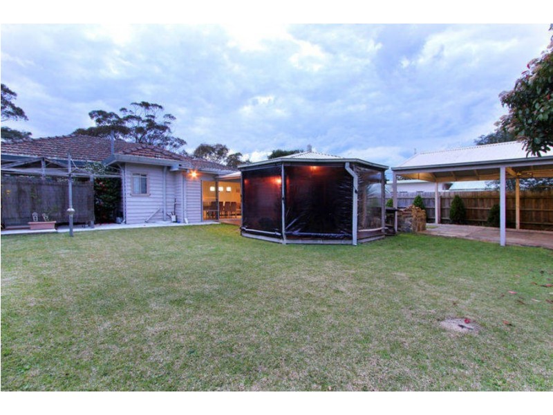 11 Burdett Street, Tootgarook VIC 3941