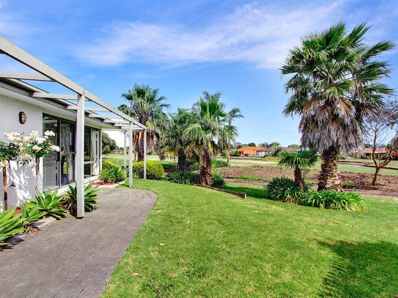 64 Country Club Drive, Safety Beach VIC 3936