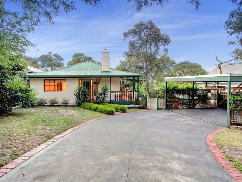 50 Carrathool Avenue, Rosebud VIC 3939