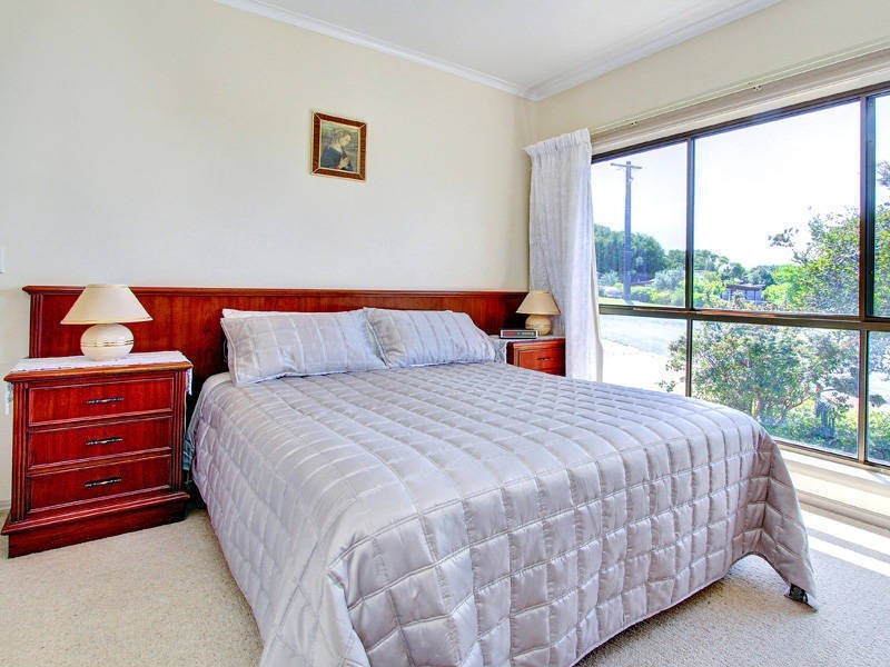 14 Icarus Street, Tootgarook VIC 3941