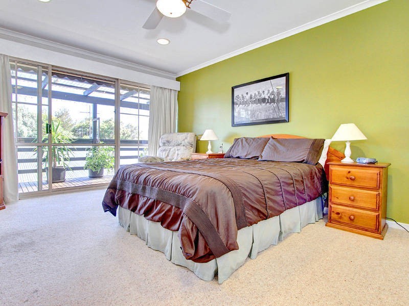 72 Beauna Vista Drive, Rye VIC 3941