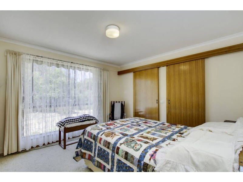 4 Hillview Avenue, Rye VIC 3941