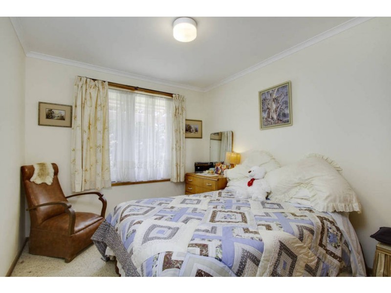 4 Hillview Avenue, Rye VIC 3941