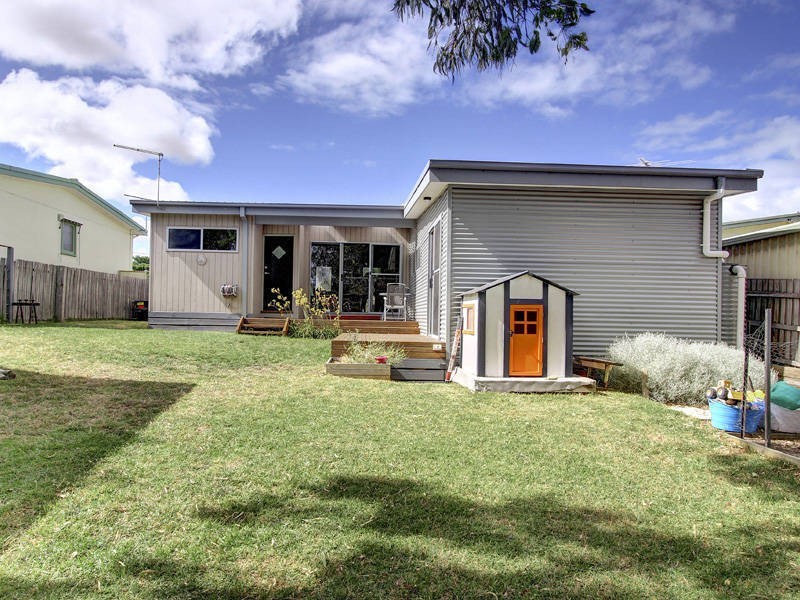 82 Raymond Street, Tootgarook VIC 3941