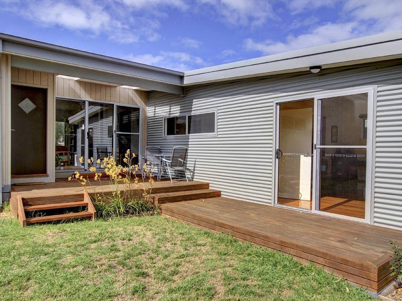 82 Raymond Street, Tootgarook VIC 3941