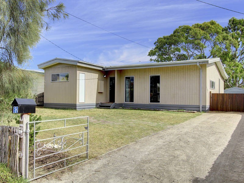 82 Raymond Street, Tootgarook VIC 3941