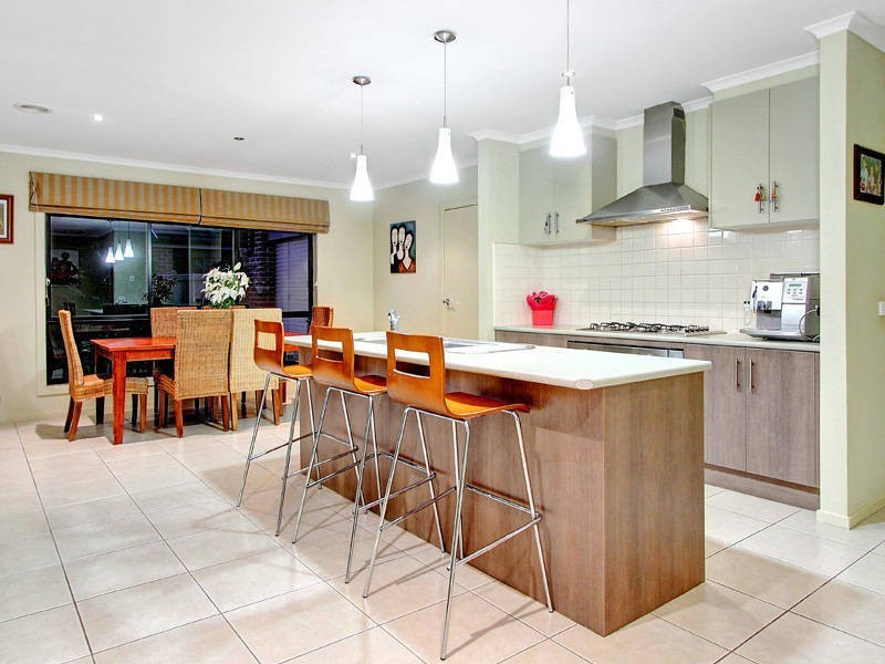 6 Parkedge Circuit, Rosebud VIC 3939