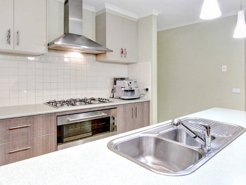 6 Parkedge Circuit, Rosebud VIC 3939