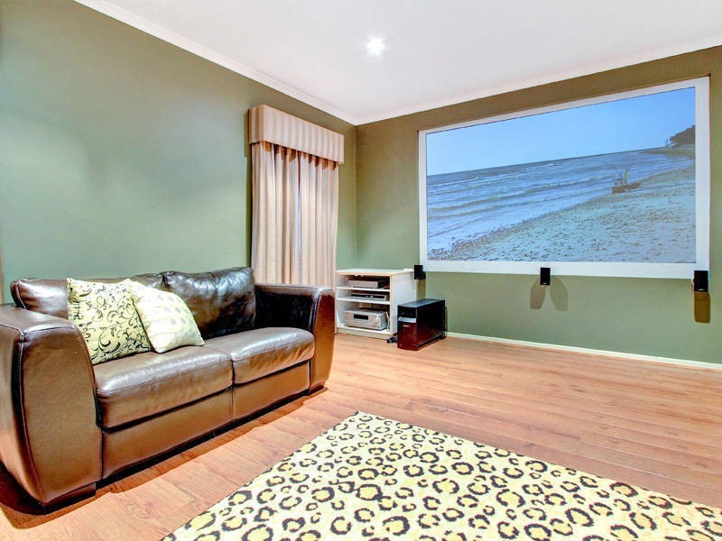 6 Parkedge Circuit, Rosebud VIC 3939