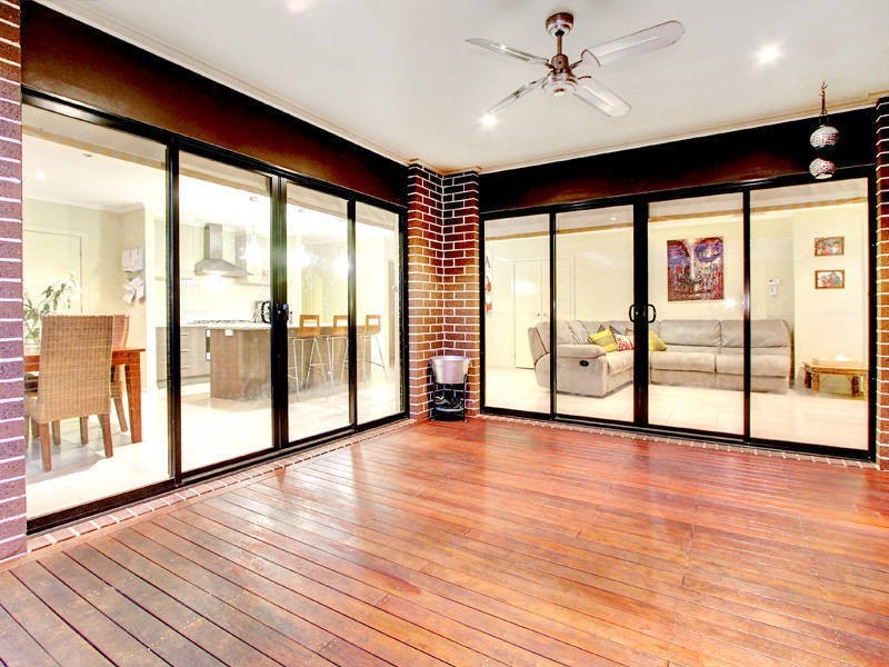 6 Parkedge Circuit, Rosebud VIC 3939