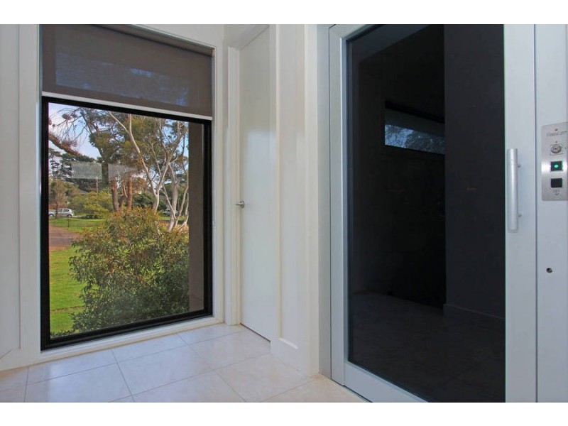 3/8 Permien Street, Dromana VIC 3936