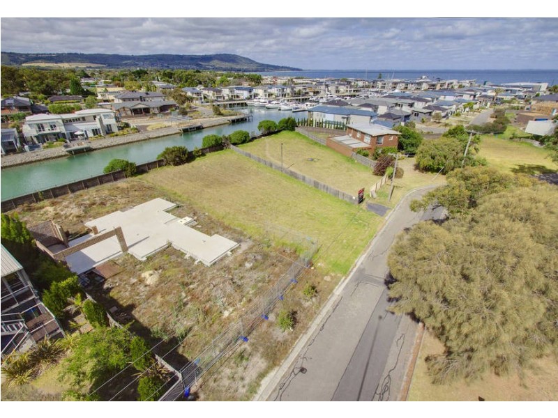 24 Thurloo Drive, Safety Beach VIC 3936