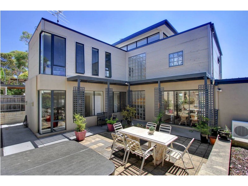 5 Cowley Street, Mccrae VIC 3938