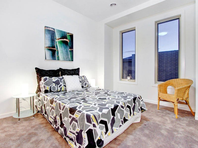 3/27 The Avenue, Mccrae VIC 3938
