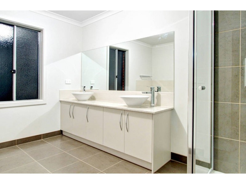 46 Avalon Drive, Rosebud VIC 3939