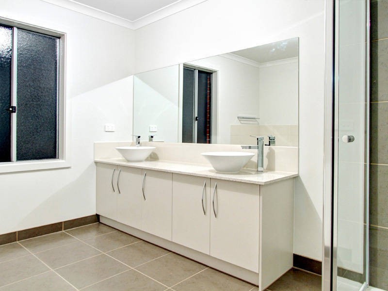 46 Avalon Drive, Rosebud VIC 3939