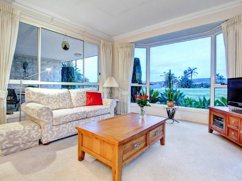 50 Lakeside Court, Safety Beach VIC 3936