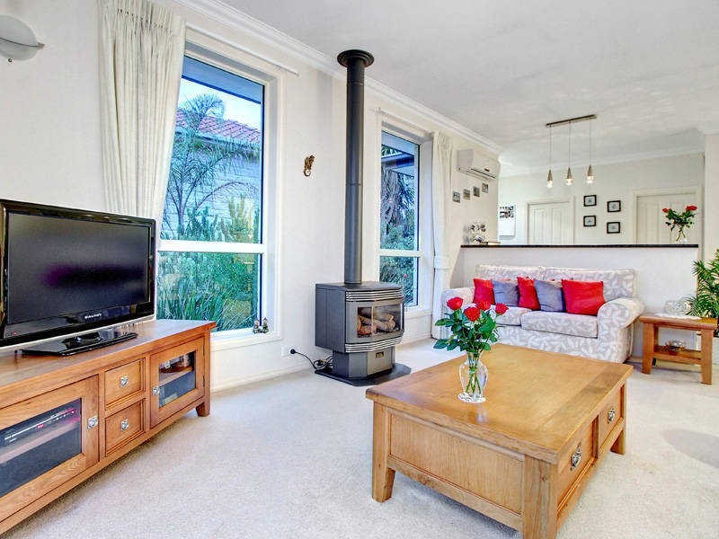 50 Lakeside Court, Safety Beach VIC 3936