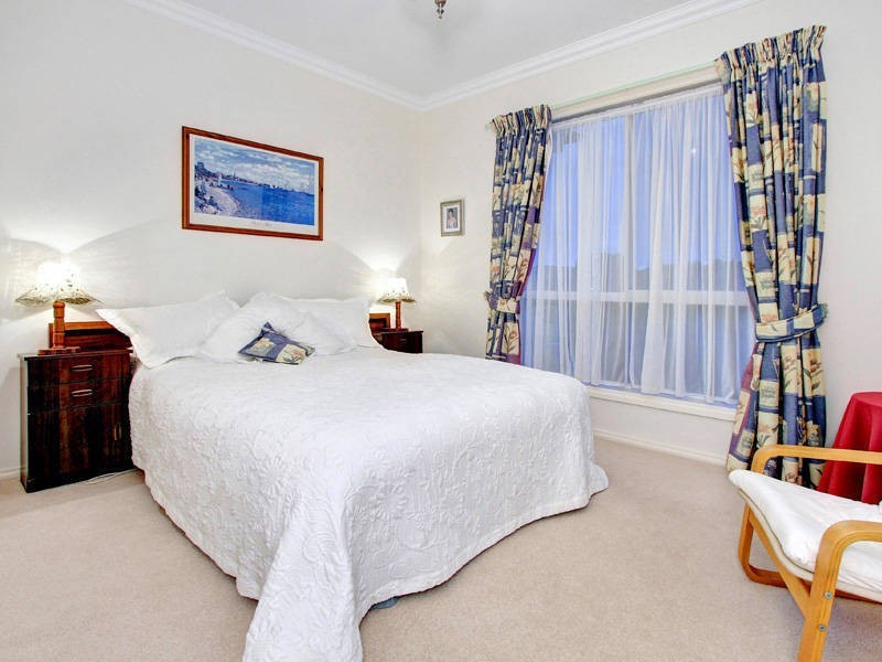 50 Lakeside Court, Safety Beach VIC 3936