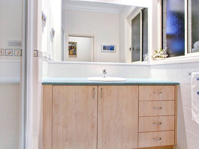 50 Lakeside Court, Safety Beach VIC 3936