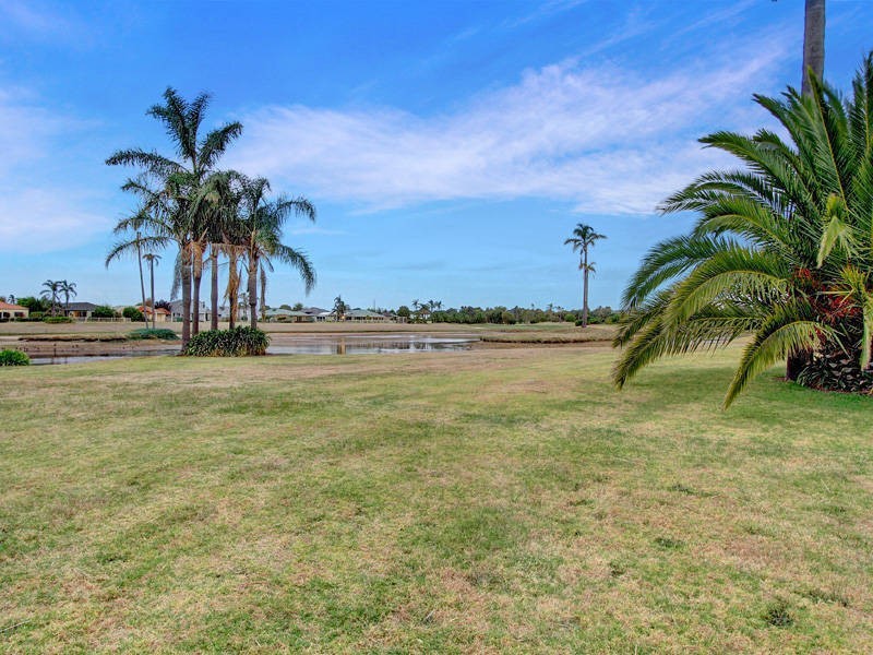 50 Lakeside Court, Safety Beach VIC 3936