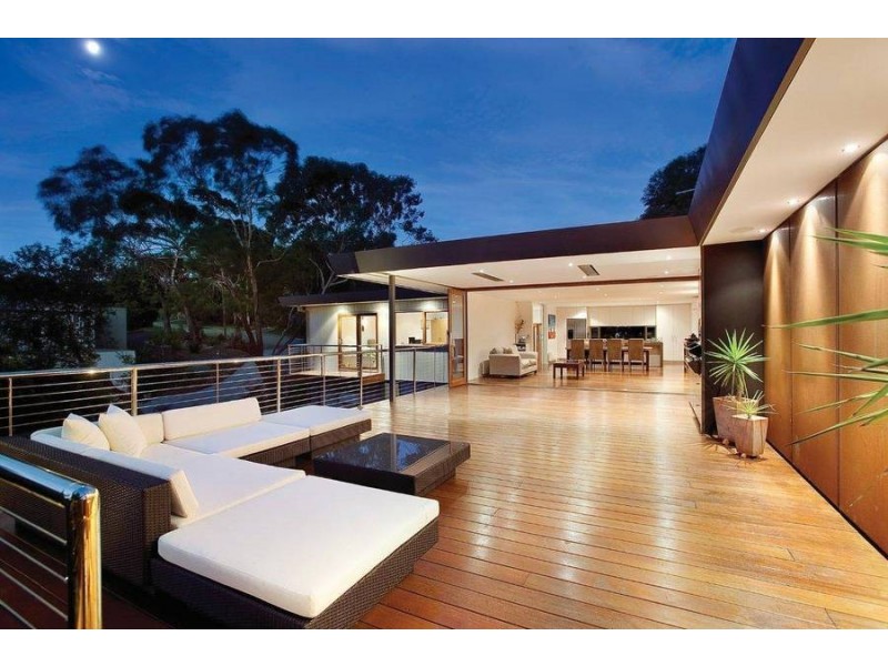 50 Cairn Road, Mccrae VIC 3938