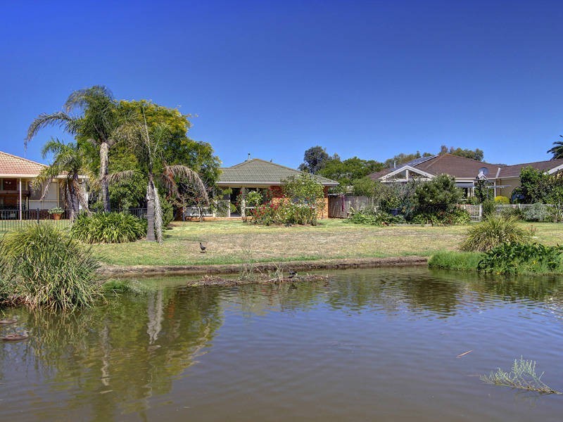 98 Country Club Drive, Safety Beach VIC 3936