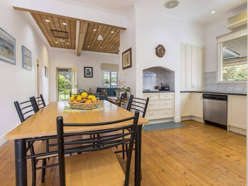 21 Weeroona Street, Rye VIC 3941