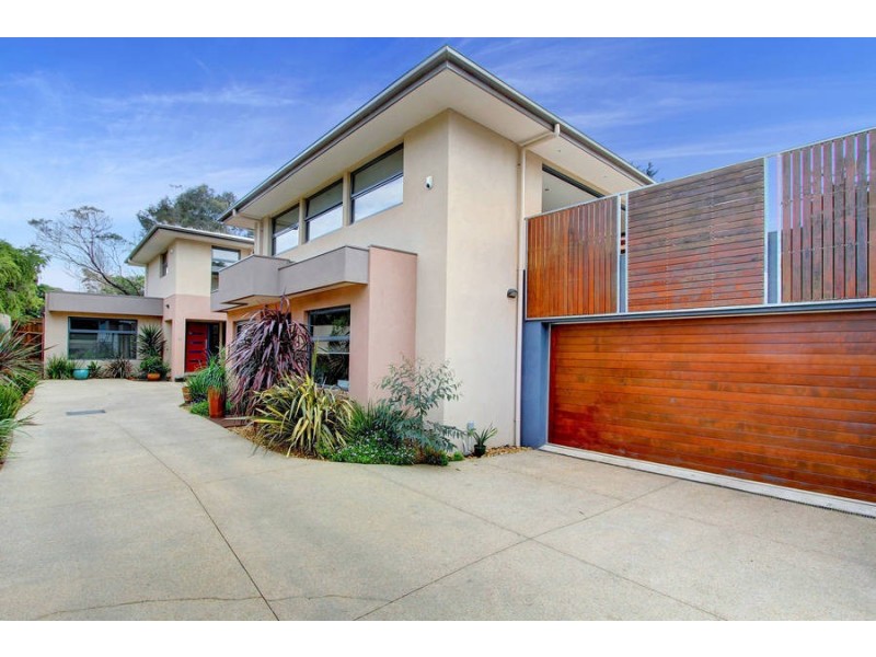 2/8 Permien Street, Dromana VIC 3936