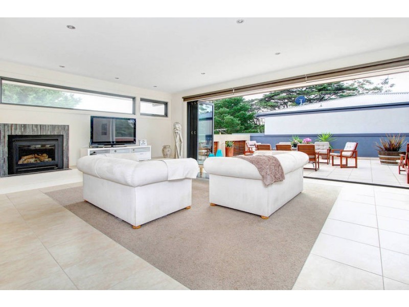 2/8 Permien Street, Dromana VIC 3936