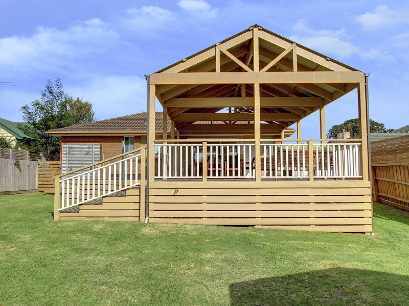 4 Ronald St, Tootgarook VIC 3941