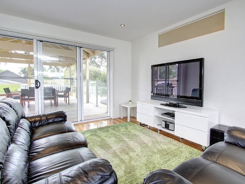 4 Ronald St, Tootgarook VIC 3941