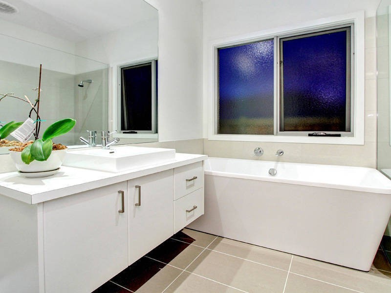 51 Parkedge Circuit, Rosebud VIC 3939