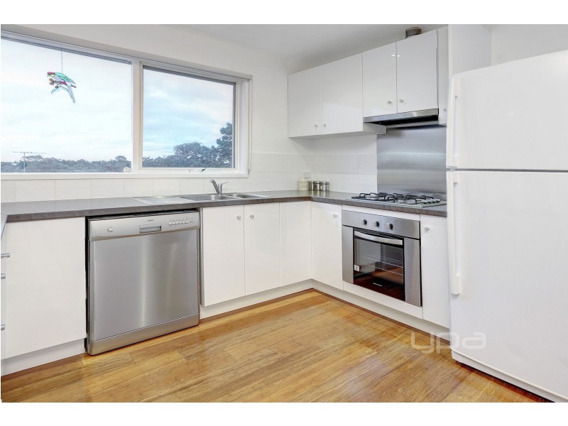 24 Nalong Street, Rye VIC 3941