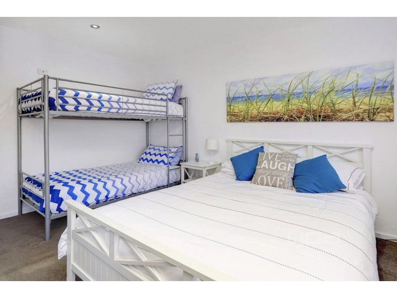 24 Nalong Street, Rye VIC 3941