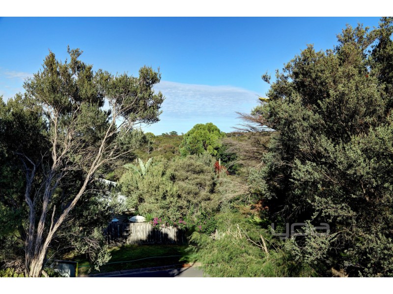 24 Nalong Street, Rye VIC 3941