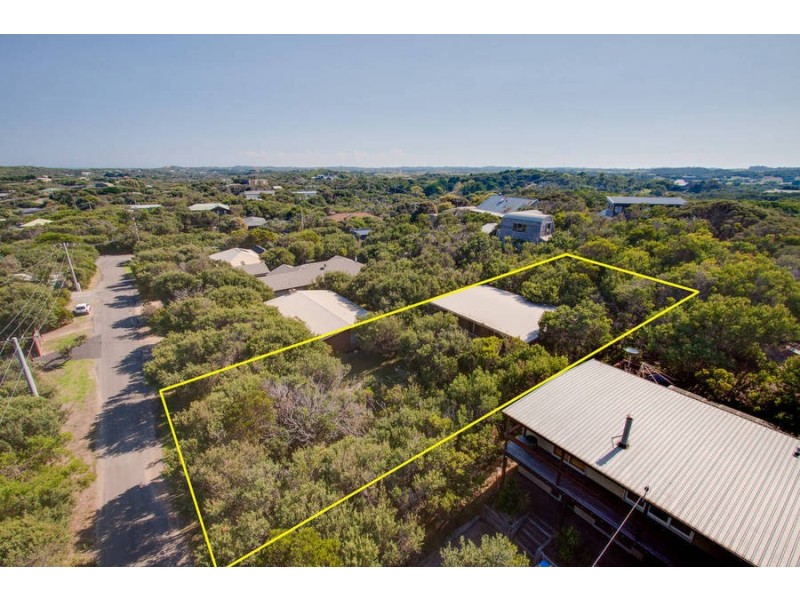9 Alex Drive, St Andrews Beach VIC 3941
