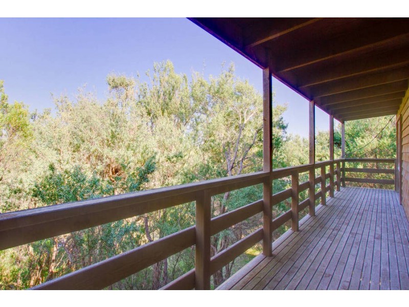 9 Alex Drive, St Andrews Beach VIC 3941