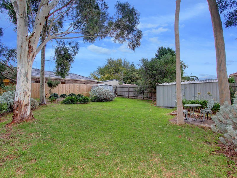 32 Hove Road, Rosebud VIC 3939
