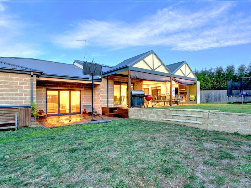 34 Coral Close, Rosebud VIC 3939