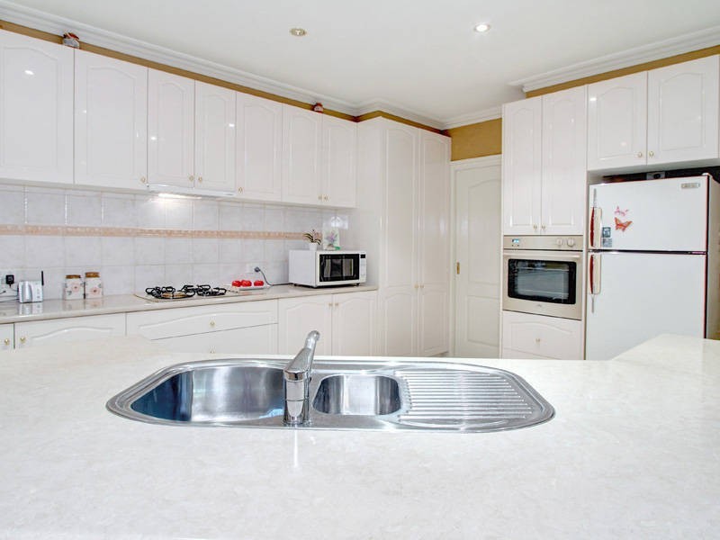 34 Lakeside Court, Safety Beach VIC 3936