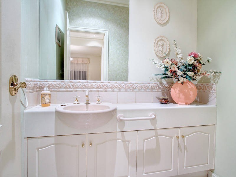 34 Lakeside Court, Safety Beach VIC 3936