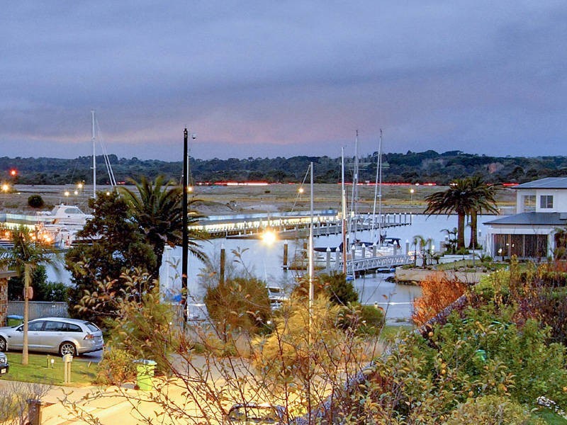 1/121 Rymer Avenue, Safety Beach VIC 3936